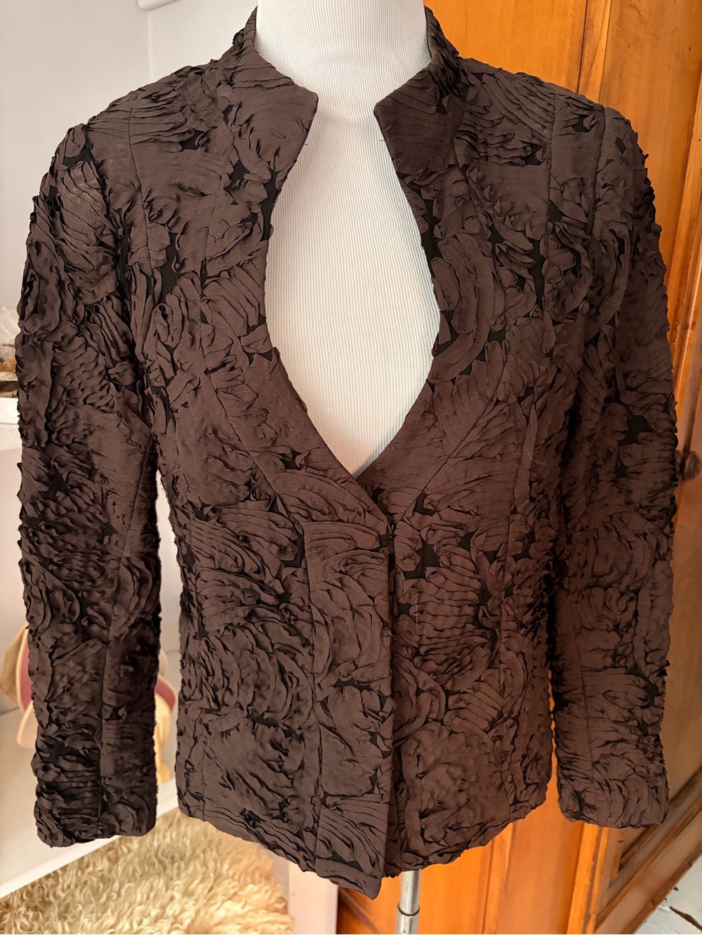 Women's Sculpted Textured Open-Front Blazer in Dark Brown